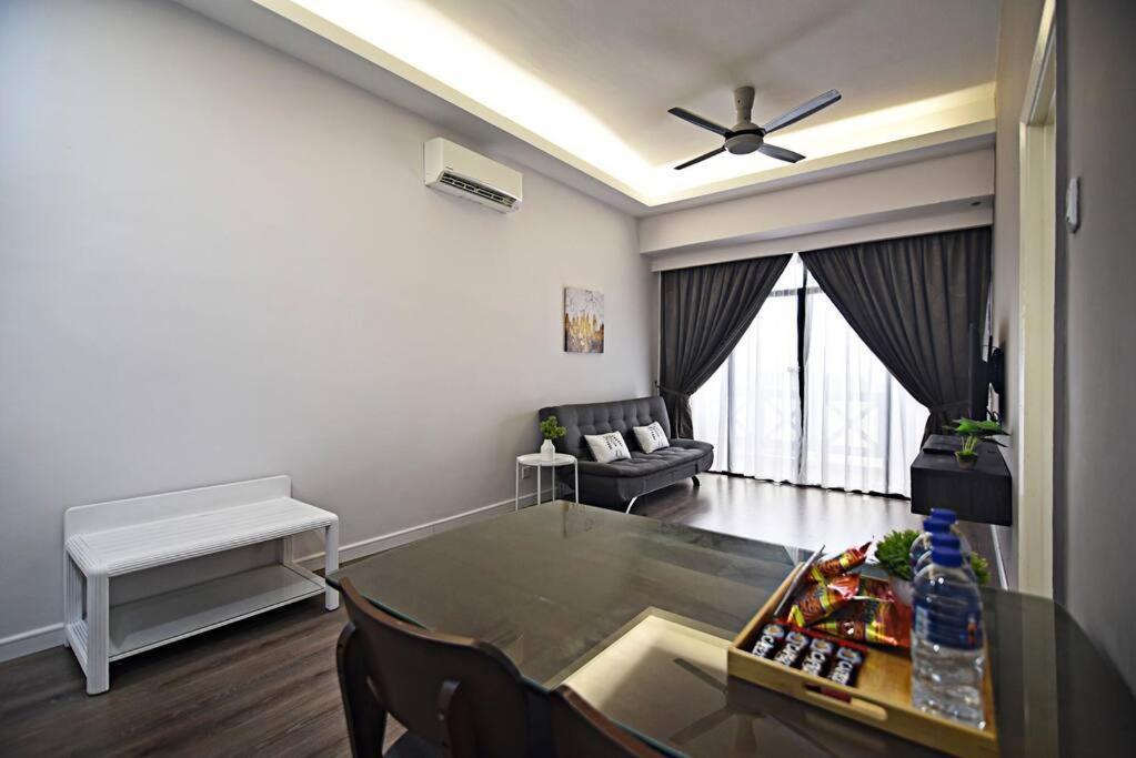 Instay Costa Mahkota Next To Mahkota Parade Malacca Eksteriør billede