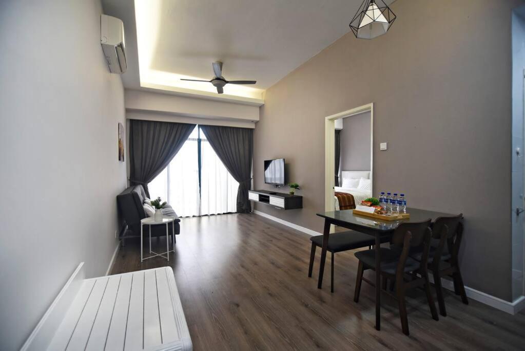 Instay Costa Mahkota Next To Mahkota Parade Malacca Eksteriør billede